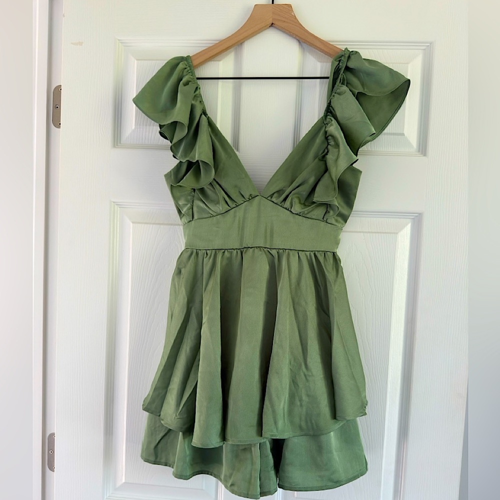 Green Satin Ruffle Romper Mini‎ dress size small worn once